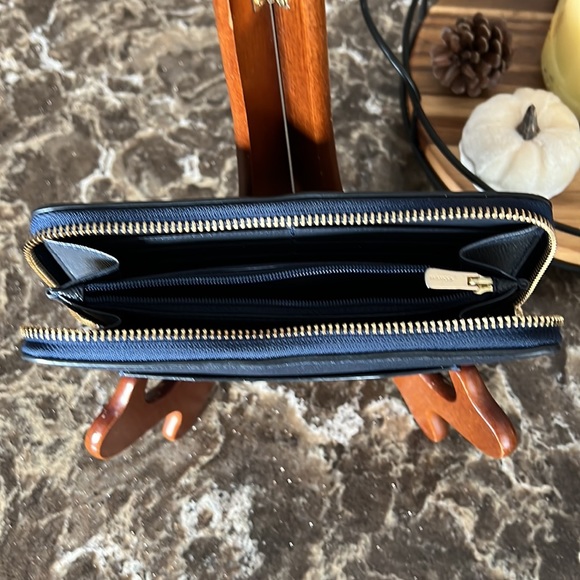 SOLD
Coach Accordion Zip Around Wallet - Picture 4 of 6